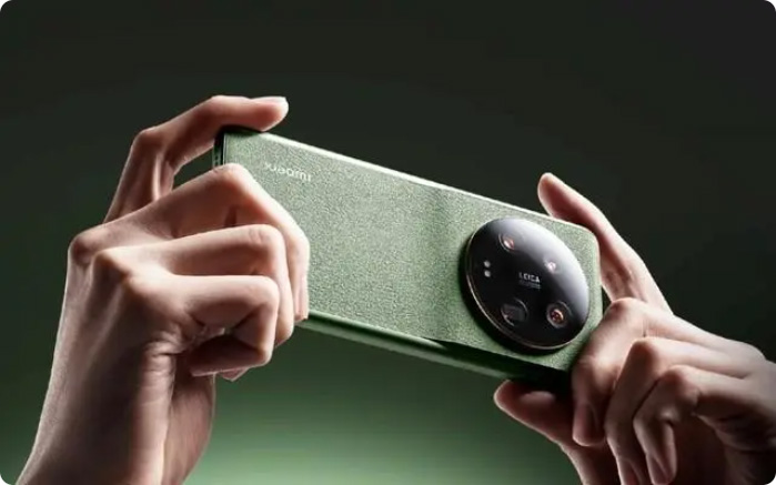 小米即將推出的旗艦手機(jī)小米14Ultra有望支持雙向衛(wèi)星通信