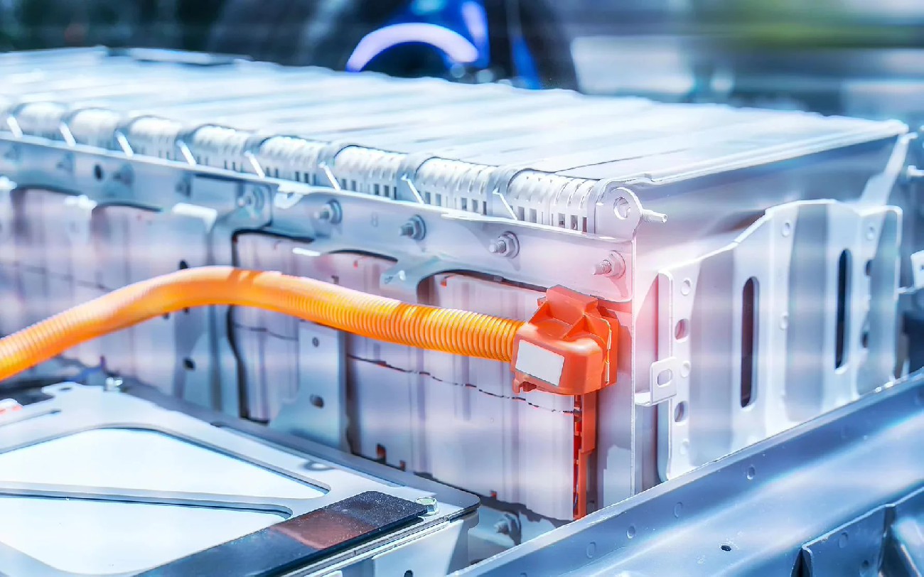 2024年1月我國(guó)動(dòng)力電池裝車量 32.3GWh 同比增長(zhǎng) 100.2% 寧德時(shí)代、比亞迪、中創(chuàng)新航位列前三