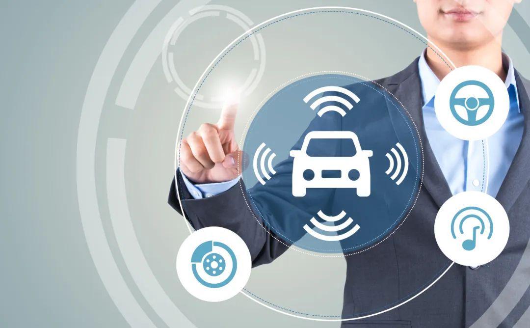 車聯網正加速落地應用，仍面臨多重挑戰(zhàn)。