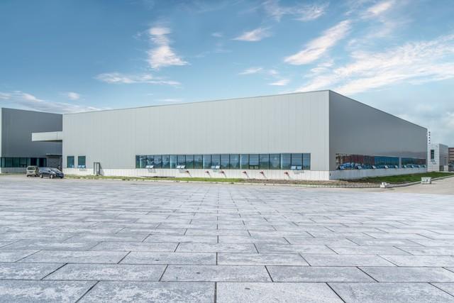 建造一個完美的隔音房：如何在工作場所減少噪音？