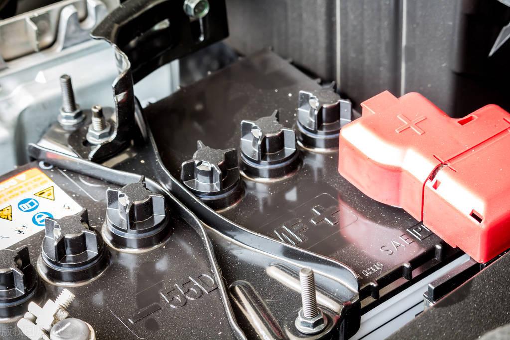 電動(dòng)汽車行業(yè)快速發(fā)展 車載充電機(jī)（OBC）市場需求日益旺盛