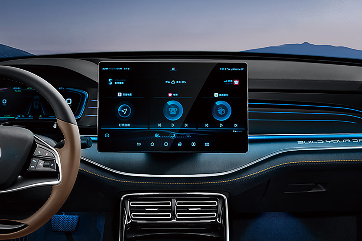 從多屏幕融合到交互到業(yè)態(tài)創(chuàng)新，中國汽車品牌車聯(lián)網(wǎng)系統(tǒng)大解析