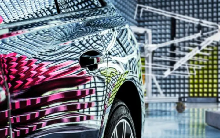 如何驗(yàn)證ADAS功能在復(fù)雜電磁環(huán)境下的抗干擾能力